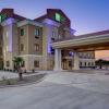 Отель Holiday Inn Express & Suites Carrizo Springs, an IHG Hotel, фото 1