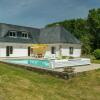 Отель Beautiful villa with swimming pool, a large garden located in a beautiful green area, фото 1