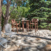 Отель Lady Marmalade's River Cottage - Five Bedroom Cabin, фото 14
