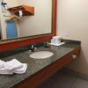 Отель Americas Best Value Inn & Suites Alvin Houston, фото 8