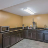 Отель Rodeway Inn & Suites, фото 18