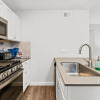 Отель Stylish 2BR Near UT Highland Evonify, фото 14