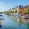 Отель Sanders Leaves - Charming 3-bdr Apt With City View, фото 11