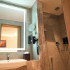 Отель Transit by Encalm - Nap and Shower, фото 6
