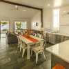 Отель Drift Beach House Getaway, фото 1