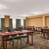 Отель Hampton Inn by Hilton Chicago-Midway Airport, фото 17