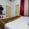 Отель OYO 16359 Optimum Sheela Inn, фото 12