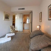 Отель Spacious Luxury apt, 12 min walk to Croisette beach and Conf Centre, фото 5