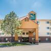 Отель Quality Inn & Suites Denver International Airport в Денвере