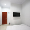 Отель RedDoorz @ Tebet Utara, фото 6