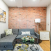 Отель Designed 1BR Apartment 4, фото 16