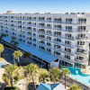 Отель Seacrest 501A is a Gulf Front Efficiency on Okaloosa Island by RedAwning, фото 30
