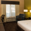 Отель Holiday Inn Express Hotel & Suites Saginaw, an IHG Hotel, фото 6