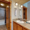Отель Charming Condo Nestled in the East Keystone Resort Neighborhood, Shuttle to Ski Slopes, Outdoor Pool, фото 9