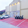 Отель OYO 90978 Khalifi Guesthouse Syariah, фото 12