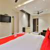 Отель OYO 16122 Hotel Navya Palace, фото 15