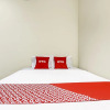Отель OYO 90927 Homestay Tentrem 2, фото 5