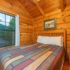 Отель Tiny Blue Ridge Cabin Breathtaking Views, фото 6