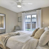 Отель Lovely Vancouver Retreat w/ Home Gym!, фото 5