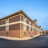 Отель Days Inn & Suites by Wyndham Green Bay WI., фото 12