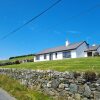 Отель Sea View Cottage, Errislannan, фото 1