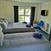 Отель Red Lion Rooms - Self Check In, фото 2