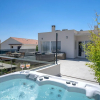 Отель Exclusive Seafront Suites with hot tub, фото 16