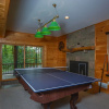 Отель Bear Necessity 4 Bedroom House, фото 7