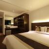 Отель Clover Suites Royal Lake Yangon, фото 3