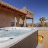 Отель Horizon House Hot Tub, Fire Pit & Bbq Adobe In Jt 4 Bedroom Home by RedAwning в Джошуа-Трех