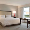 Отель Hampton Inn & Suites Flagstaff East, фото 3
