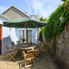 Отель Modern Holiday Home in Tenby With Patio, фото 21