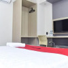 Отель Reddoorz Plus Near Stasiun Tvri Surabaya, фото 5