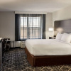 Отель La Quinta Inn & Suites by Wyndham Lake George, фото 4
