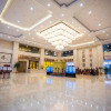 Отель Zhongyuan International Hotel, фото 1