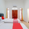 Отель Guest House 513 Syariah By OYO, фото 17
