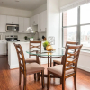 Отель 1 BR Uptown Apt close to shopping by Frontdesk, фото 11