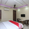 Отель Samrat BY OYO Rooms, фото 9