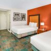 Отель La Quinta Inn & Suites by Wyndham Meridian, фото 16