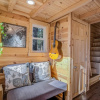 Отель Tiny House!in the Mountains Near Pikes Peak W/ac, фото 3