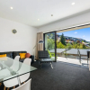 Отель Brookside Gem Modern 2 Bedroom Apartment, фото 7