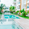 Отель Luxury 2 bed Condo Just Steps From the Beach, фото 15