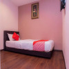 Отель OYO 44026 98 Hotel, фото 5