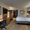 Отель Holiday Inn Express Hotel & Suites Mount Pleasant, an IHG Hotel, фото 29