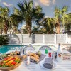 Отель Pineapple by AvantStay Spectacular Destin Getaway Only 1 Block To Beach, фото 16