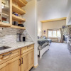 Отель Keystone Studio w/ Hot Tub: Walk to Ski Lifts!, фото 17