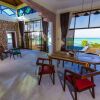 Отель Enjoy This Deluxe Room With a Amazing View of the Ocean and its Pool, фото 7