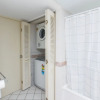 Отель Inner City One Bedroom Apartment 13, фото 7