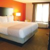 Отель La Quinta Inn & Suites Runnemede - Philadelphia, фото 2