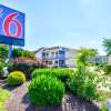 Отель Motel 6 Windsor Locks, CT - Hartford, фото 20